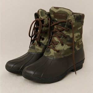 Sperry Camo Winter Boots – Size 9 | Waterproof & Insulated